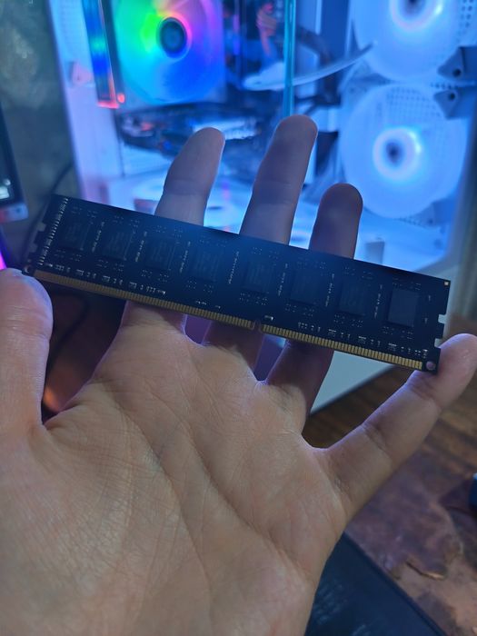 DDR3 8GB Продаётся (новый, не исполбзованный)