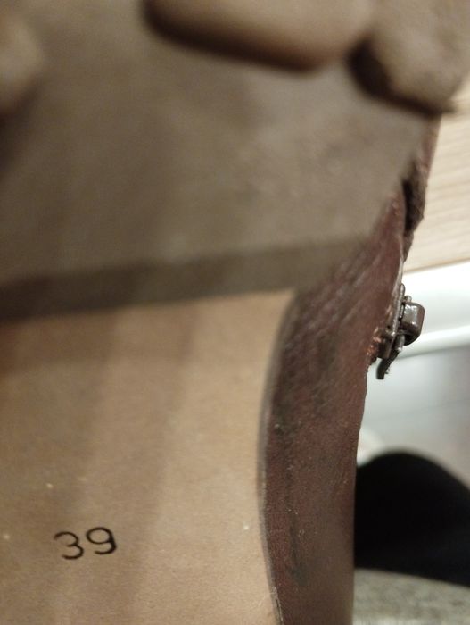 Кафяви дамски боти на ток, естествена кожа, р-р 39.