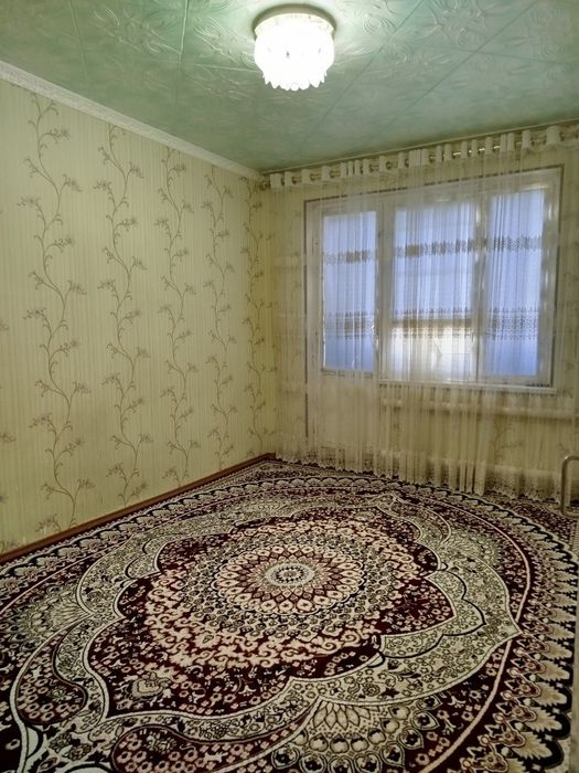 Зафарабодда 3 хоналик квартира сотилади. 11-дом, 36-кв, 4-этаж.