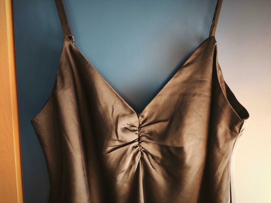 Сатенени рокли Stradivarius