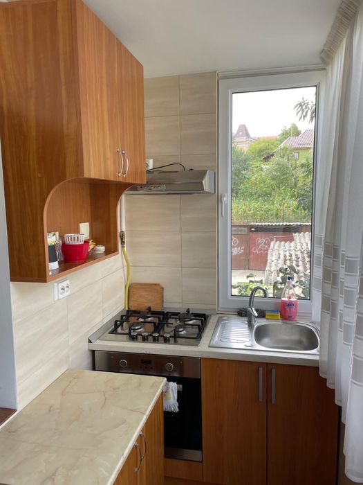 Inchiriez apartament centru(langa Prefectura)