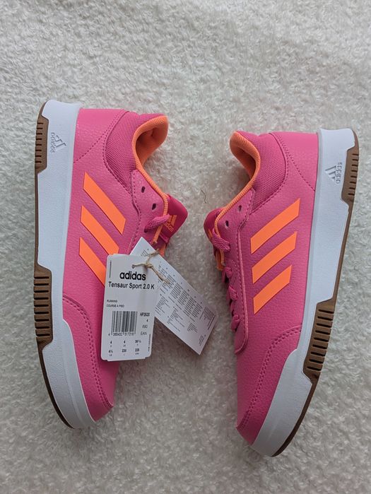 Продавам нови сникърси / кецове Adidas