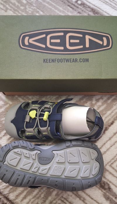 НОВИ сандали KEEN размер 31 и 32/33