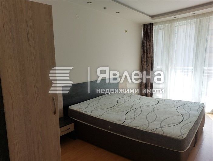 С.Синеморец, просторен 3-стаен, напълно обзаведен с гледка море