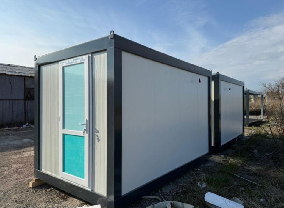 Vand containere modulare standarde la oferta