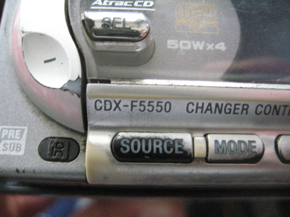 Продавам Sony CDX-F5550 50WХ4