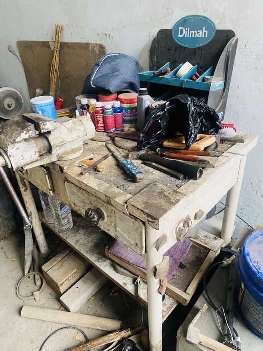 Продается заводоской стол металлический