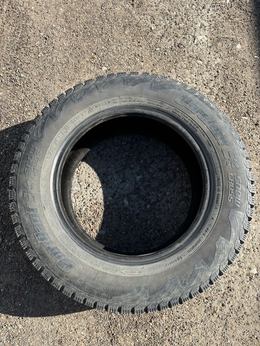 Зимние шины 215/65/16