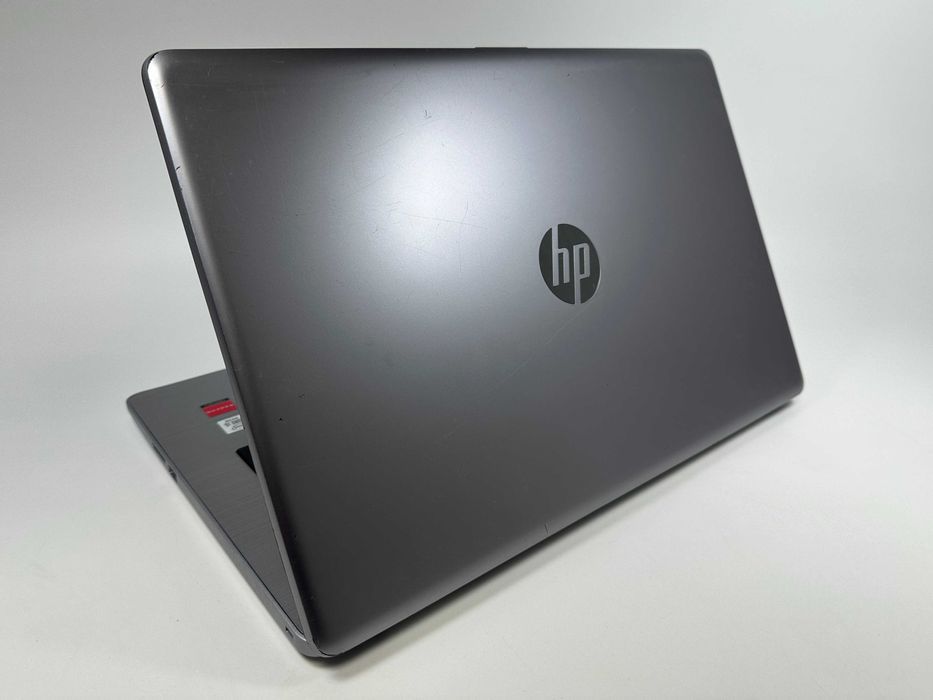 Laptop HP Probook 470 G7 i5-1020u 32 gb ram ddr4 1 tb ssd Radeon Serier Ecran Mare 17 inch Full HD Gama business Windows 11 Factura si Garantie 1 an