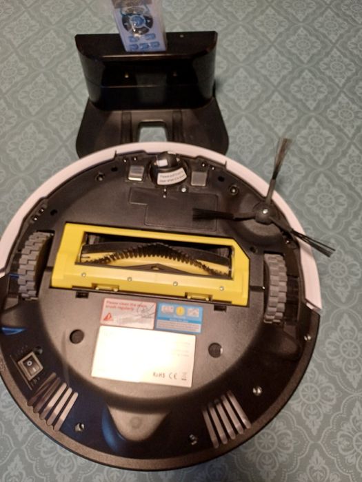 Прахосмукачка робот ilife v7s plus