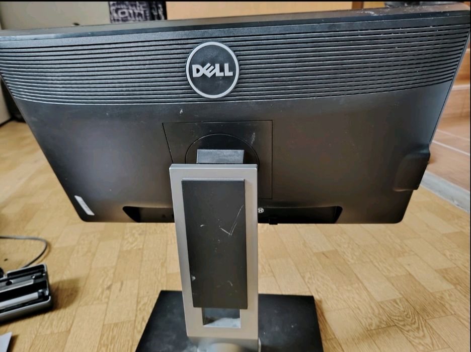 Монитор Dell без забележки