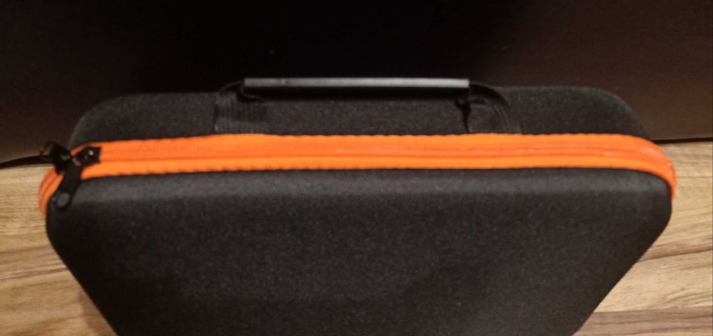 Луксозен куфар за 8 часовника