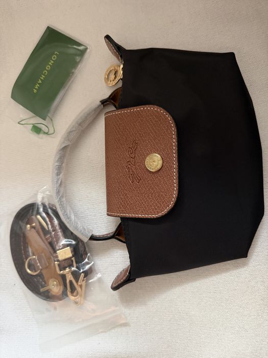 Черна дамска чанта Longchamp