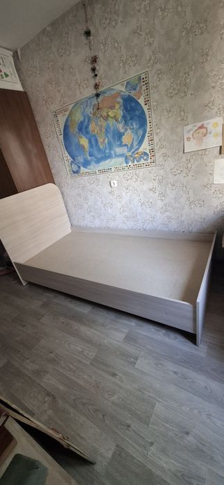 Продам кровать 100×200 б/у.(без матраса)