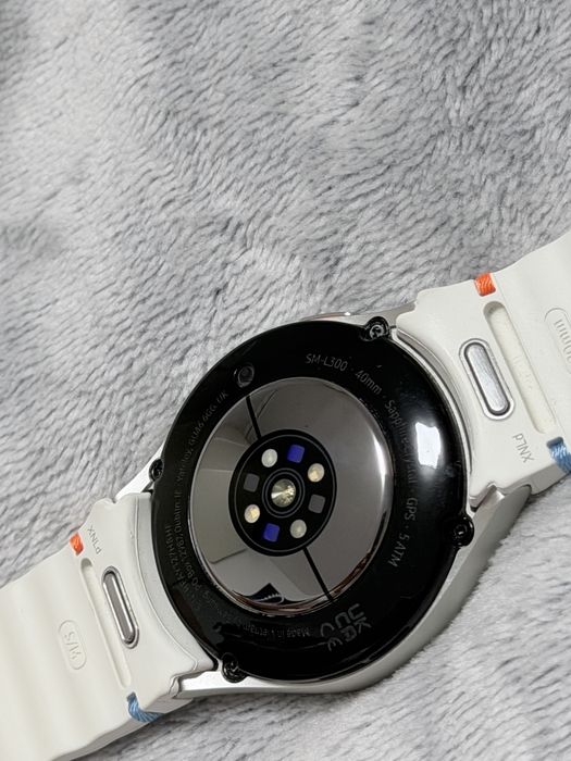 Samsung Galaxy Watch 7 (40mm) Cream - Garanție 2027 + Curea Extra