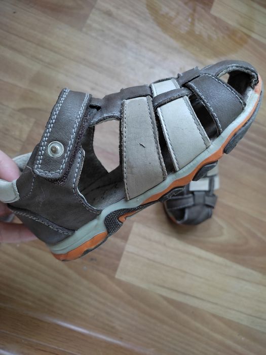 Сандали и шлепка