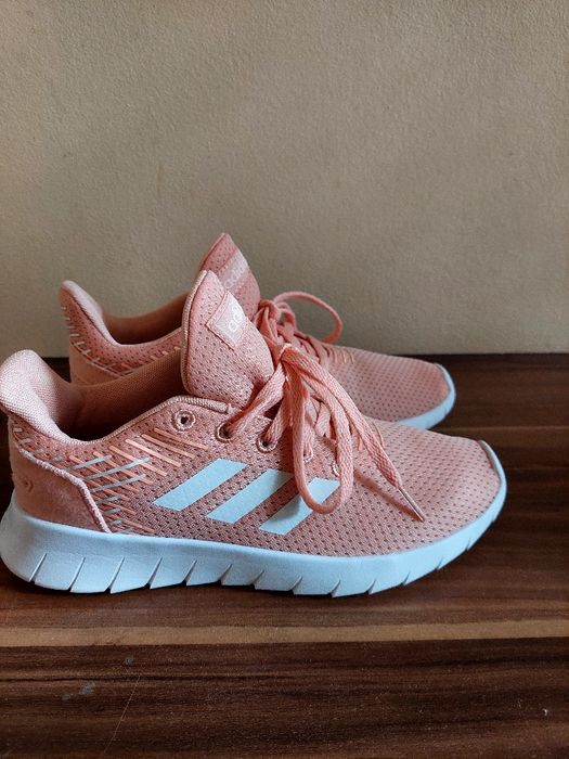 Adidas оригинални маратонки