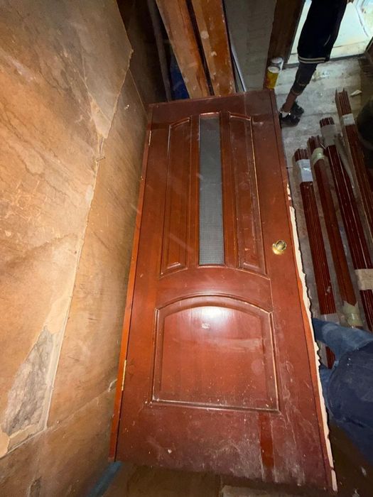 Двери деревянные