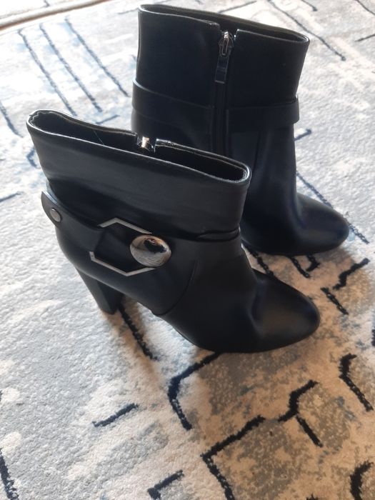 Сапоги новые женские