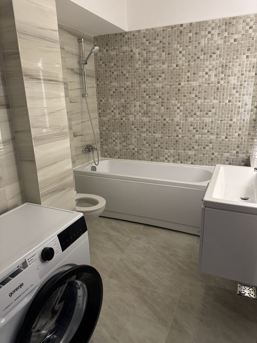 Proprietar, inchiriez garsoniera spatioasa in cartierul Fiald