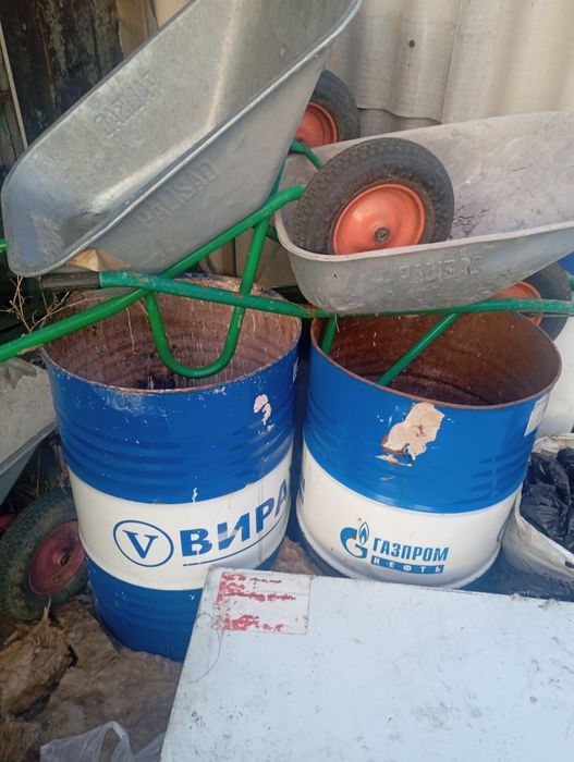 Продам бочки 200 л
