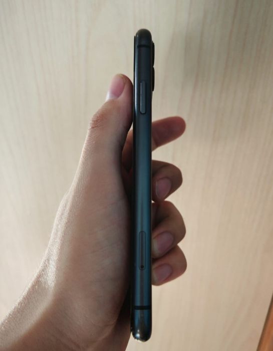 iPhone 11 черный