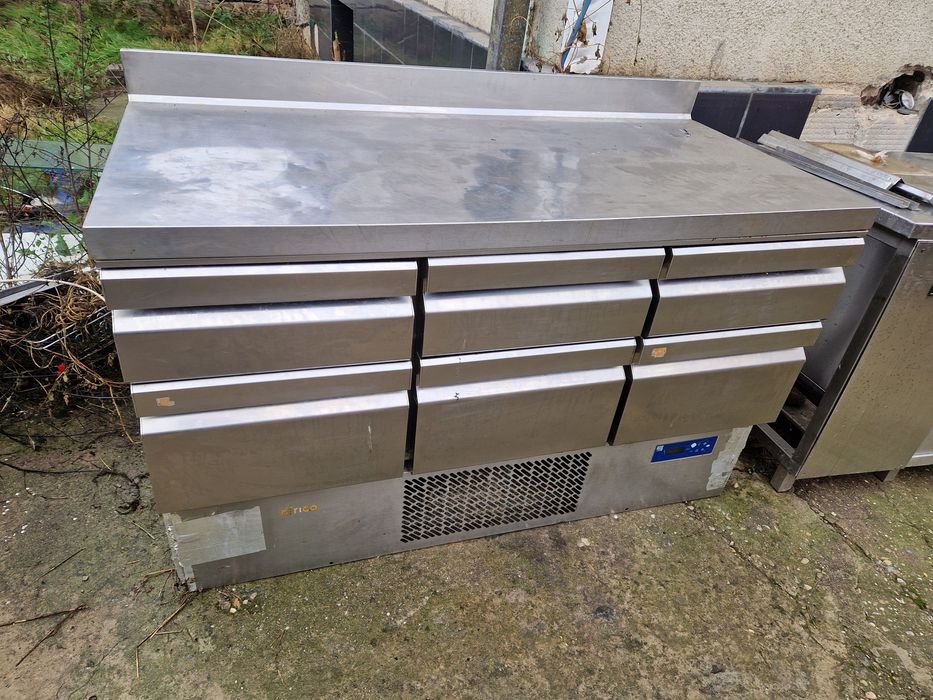 Masa rece frigorifica, 3 usi, blat inox