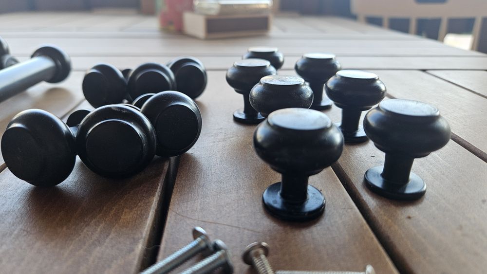 Дръжки за мебели - метални, комплект 6 големи и 13 малки + винтове