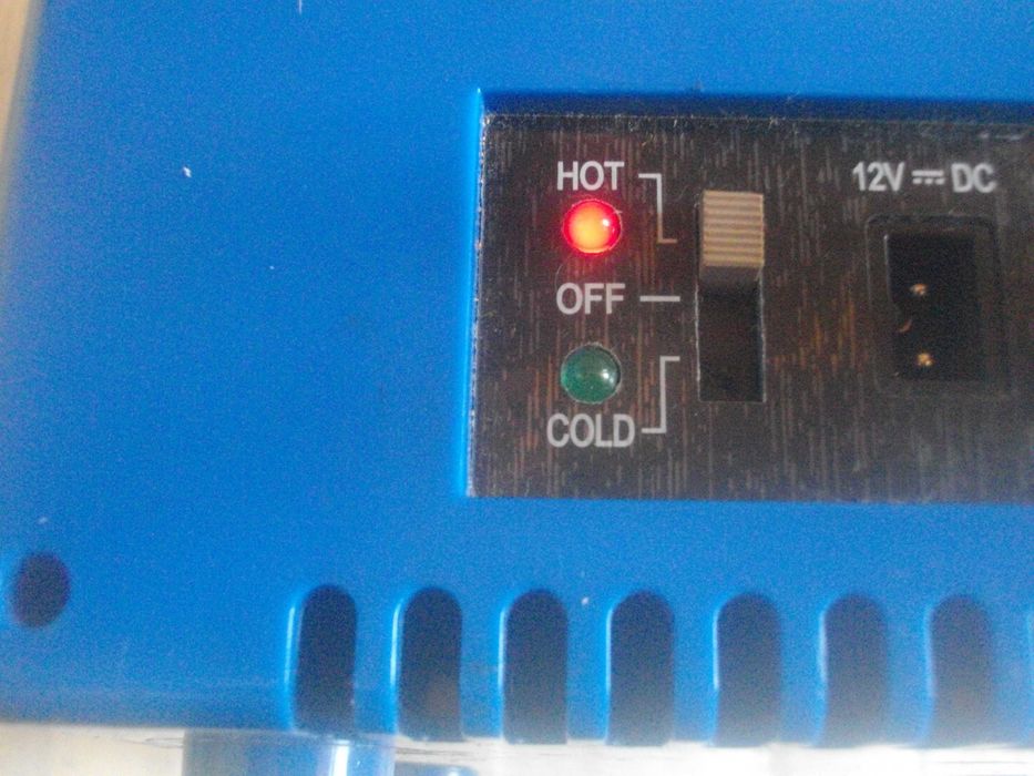 Оригинален Немски Мини Хладилник Авто-12V/220V-Висок Клас-WAEGO