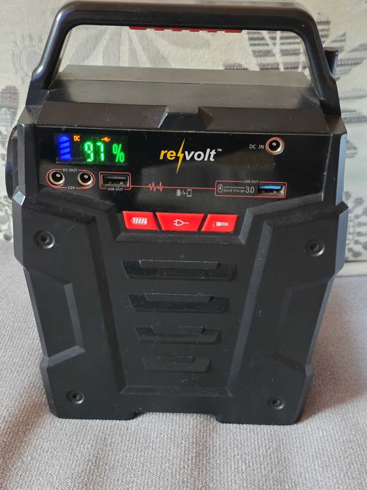 Power bank REVOLT cu usb și Invertor 220v alternativ .