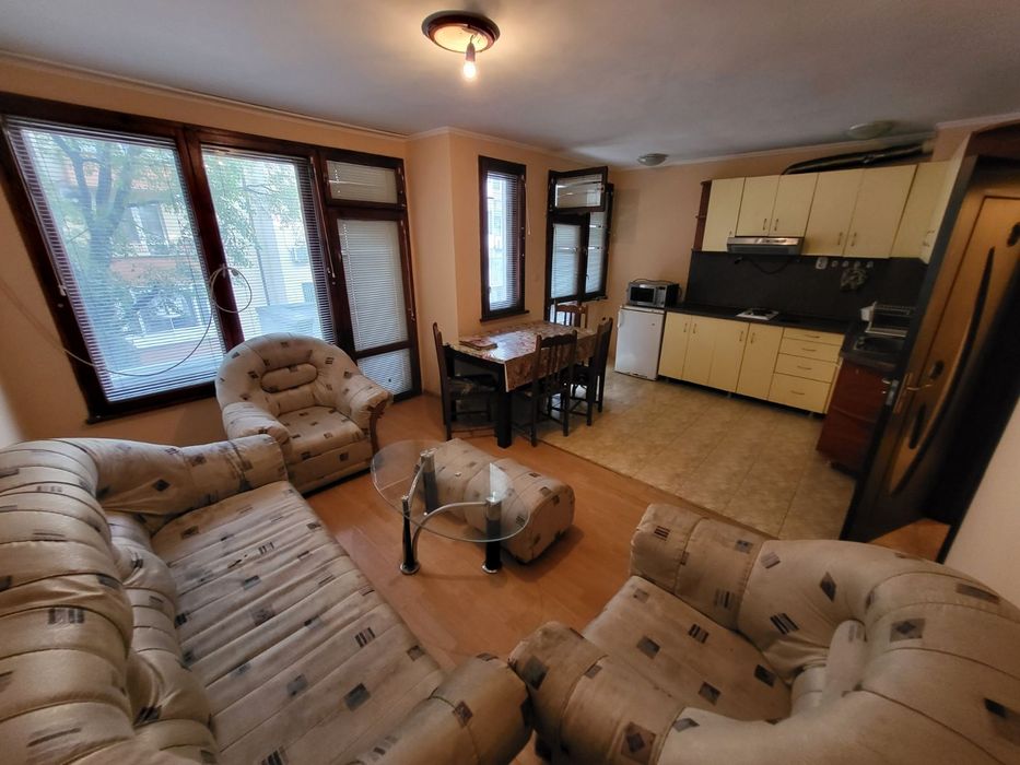 Дава се под наем Двустаен апартамент в Варна, Колхозен пазар - 76 кв.м за 423.3 € - Снимка #6