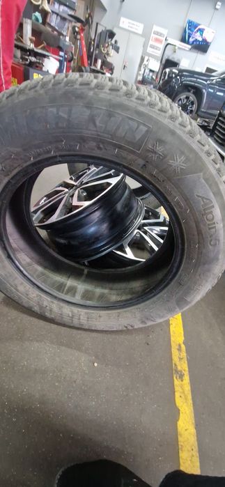 Set 4 Anvelope Michelin( aproape noi) Alpin 5 215/65 R17 – Profil 6mm+, Stare Certificată Auto Soft (Ca Noi)