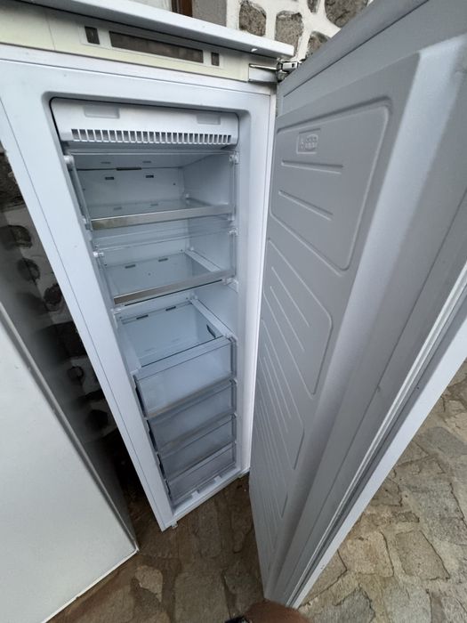 Фризери три броя