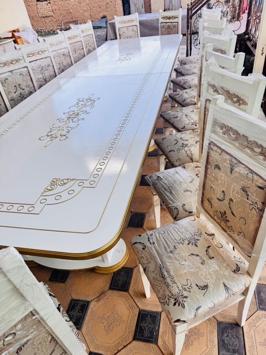 Стол стуля…………..