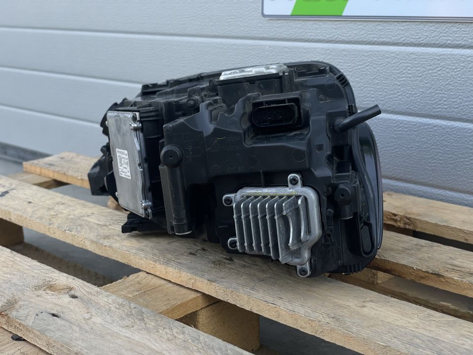 Ляв Фар AUDI Q5 SQ5 FY