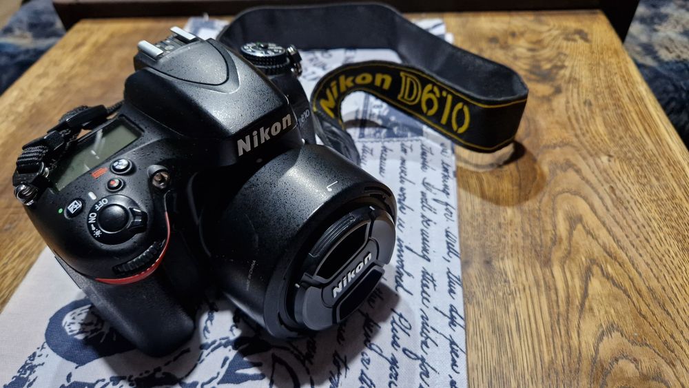 Фотоапарат Nikon 610