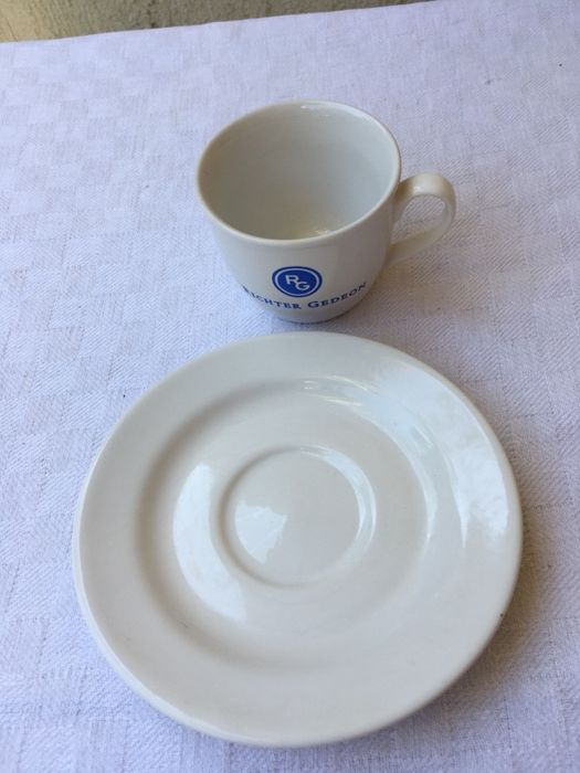 Ceasca de cafea cu farfurioara din portelan