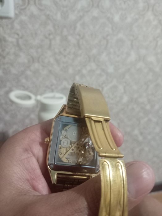 Часы Cartier механические!
