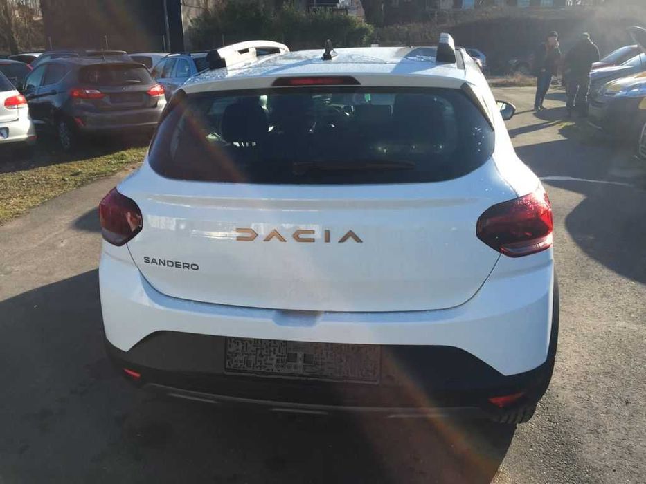 PIESE Sandero | Bară | Capotă | Far | Aripă | Grilă | Ușă | Oglindă...