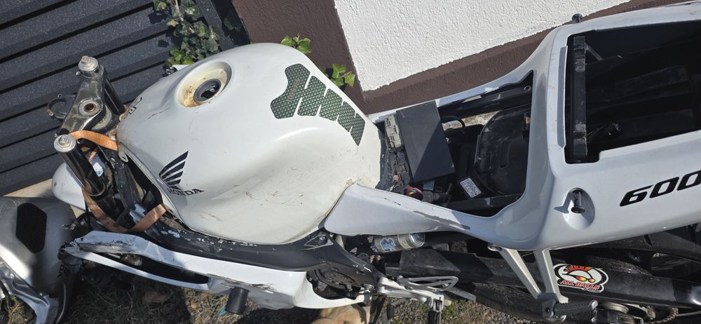 Rezervor honda cbr 600f cbr 600f4i