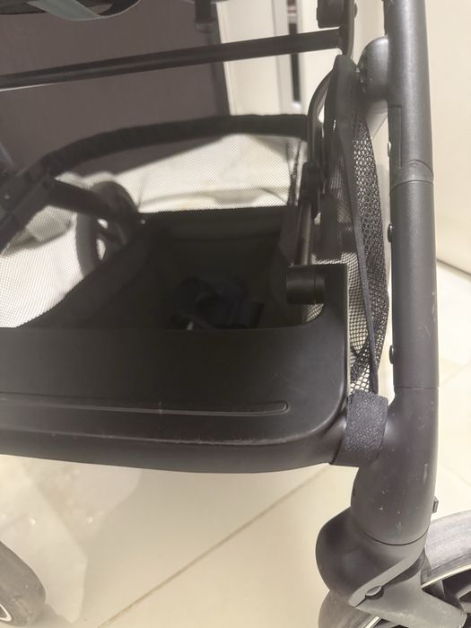 Лятна количка cybex beezy, модел 2025, като нова