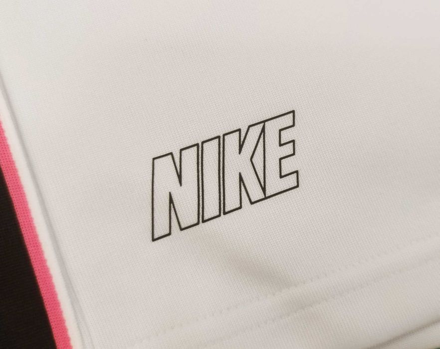 Pantaloni scurti Nike Repeat White Pink