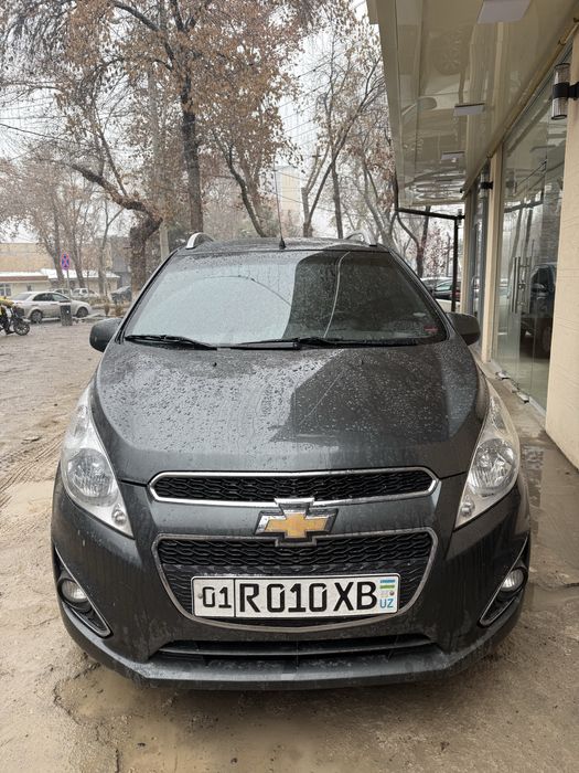 Spark 4 pozitsiya avtomat  2022 yil toptoza 49000 km yurgan
