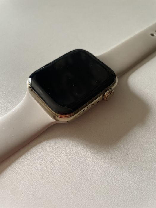 Продам часы apple watch