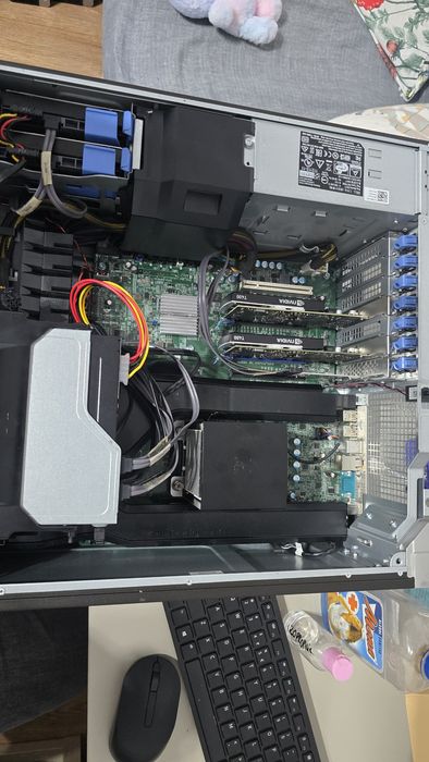 Dell T5810 Intel Xeon e5-2696v4,SSd+HDD - 14TB,  64gb Ram ECC