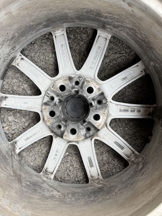 Оригинални алуминиеви джанти  17”за BMW X1, F48, със зимни гуми