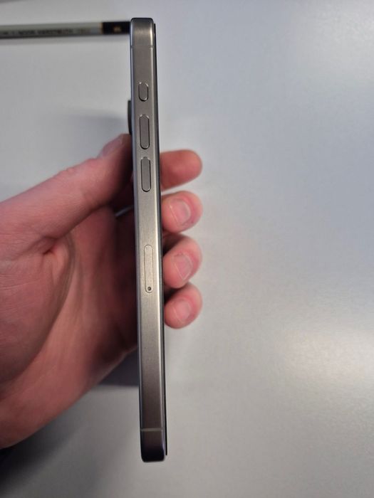 iPhone 15 Pro Max с гаранция