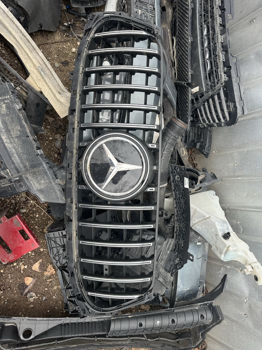 Grila Panamericana Mercedes GLE63s 2022 camera distronic