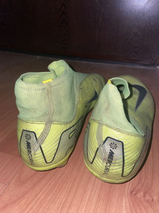 Papuci Nike mercurial cuie de fier pe talpa marimea 42 fara sireturi
