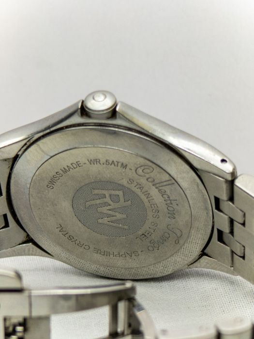 Продавам мъжки часовник Raymond Weil